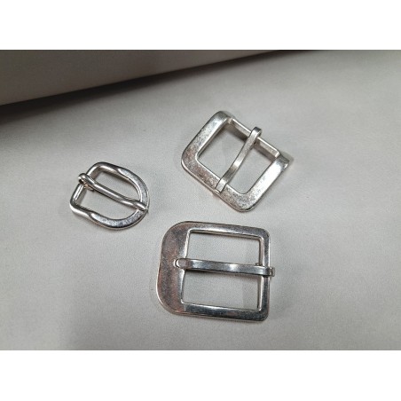 LOT de 3 boucles de ceinture - B - Bonne affaire