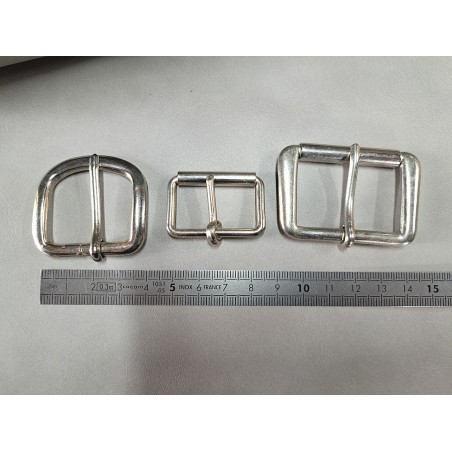 LOT de 3 boucles de ceinture - P - Bonne affaire
