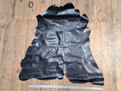 Peau de cuir de veau BOX lisse - tannage ferme - noir - Cuir en Stock