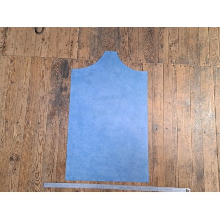morceau rectangulaire 82x52 cm - bleu - petits grains - cuir en stock