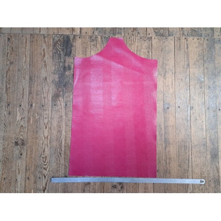 morceau rectangulaire 82x52 cm - rose - caïman - cuir en stock