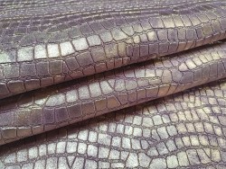 Peau de veau velours - parme - crocodile - maroquinerie - cuirenstock
