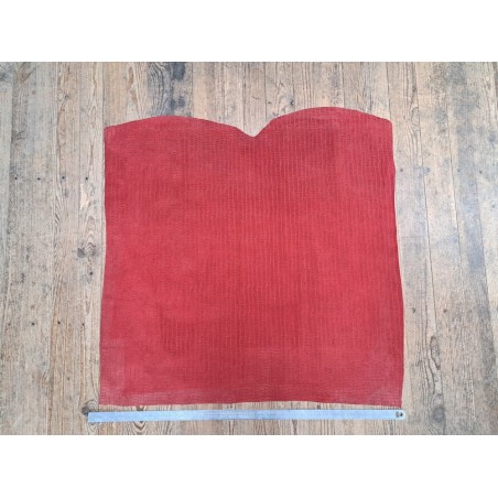 Peau de veau velours - rouge - crocodile - maroquinerie - cuir en stock
