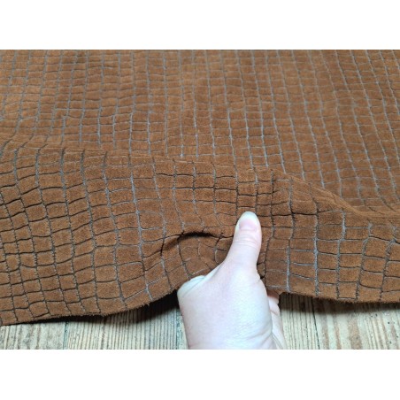Peau de veau velours - marron - crocodile - maroquinerie - Cuir en stock