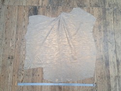 Peau de veau velours - beige foncé - zébré - maroquinerie - cuir en stock