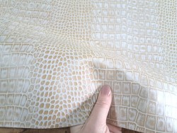 morceau rectangulaire 82x52 cm - crème - crocodile - Cuirenstock