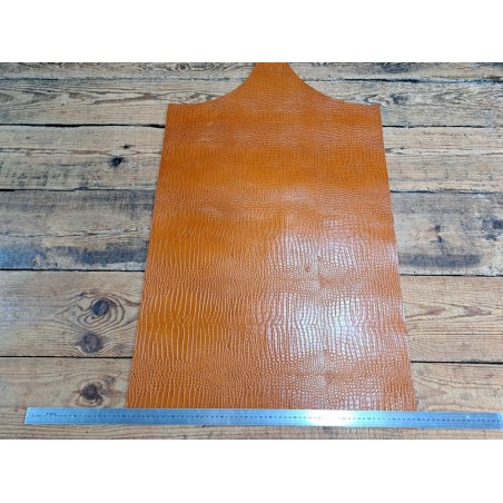 morceau rectangulaire 82x52 cm - crocodile - miel - cuir en stock
