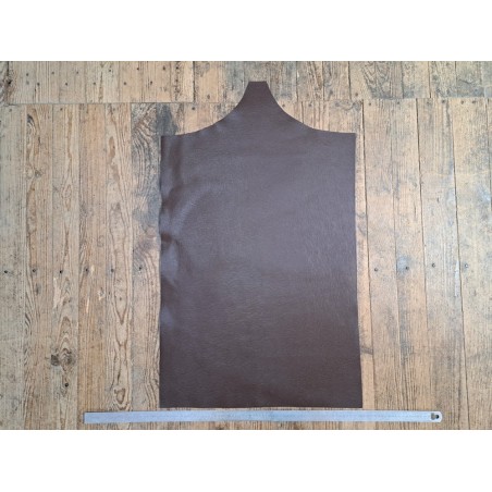 morceau rectangulaire 82x52 cm - marron - petits grains - cuir en stock