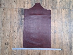morceau rectangulaire 82x52 cm - bordeaux - lézard - cuir en stock