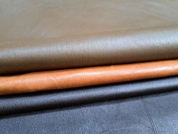Lot de 3 peaux de cuir stretch - vêtements - divers - Cuir en Stock