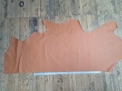 Demi peau de cuir de veau Swift - souple et lisse - Camel