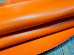 Demi-peau de cuir de vachette tannage ferme - orange - cuirenstock
