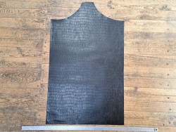 morceau rectangulaire 82x52 cm - noir- crocodile - cuir en stock