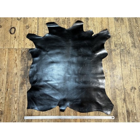 Peau de cuir de veau BOX lisse - tannage ferme - noir - Cuir en stock