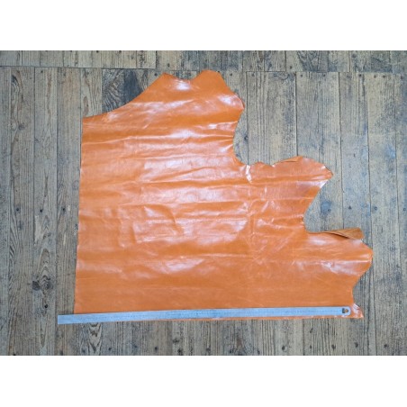 Grand morceau de cuir de vachette ciré pullup - Mandarine