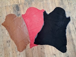 Lot de 3 peaux de cuir stretch - couleurs diverses - Cuir en Stock