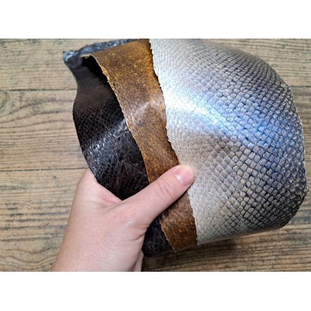 3 peaux uniques - Saumon - B - Cuir en Stock