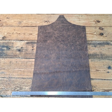 morceau 82x59 - unique - cuir  en stock