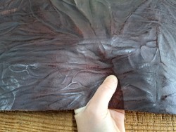 Collet de vache végétal effet froissé - Marron - Cuir à ceinture - Cuir en stock