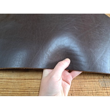 Morceau de collet de vache tannage végétal lisse - Marron