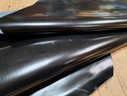 Peau de cuir de veau BOX lisse - tannage ferme - noir - Cuir en stock