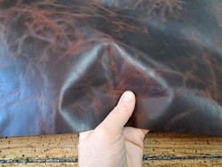 Morceau unique 82x59 - N°5 - Pullup - Châtaigne  - Cuir en Stock