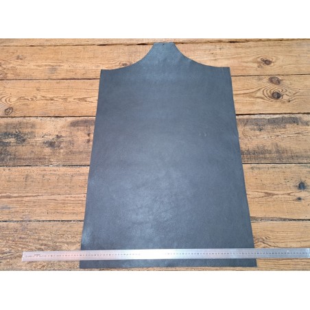 morceau unique - 82x59 - maroquinerie - cuir en stock