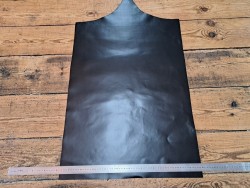 morceau unique - 82x59 - maroquinerie - cuir en stock