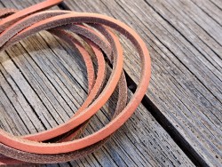 Lacet de cuir carré - 3 mm- Saumon - Cuir en Stock