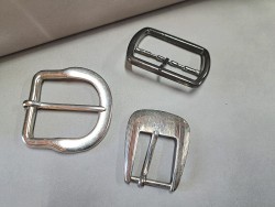 LOT de 3 boucles de ceinture - C - Cuirenstock