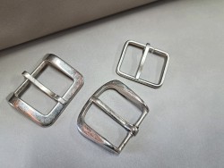 LOT de 3 boucles de ceinture - D - Nickelé - Cuirenstock