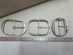 LOT de 3 boucles de ceinture - O - Bonne affaire