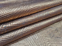 Demi peau de veau métallisé grain serpent - Or jaune - Cuir en Stock