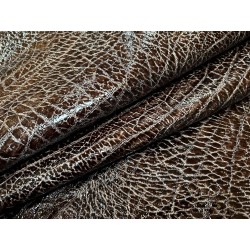 Demi-peau de cuir de veau vernis grain croco  craquelé - Marron - Cuir en Stock