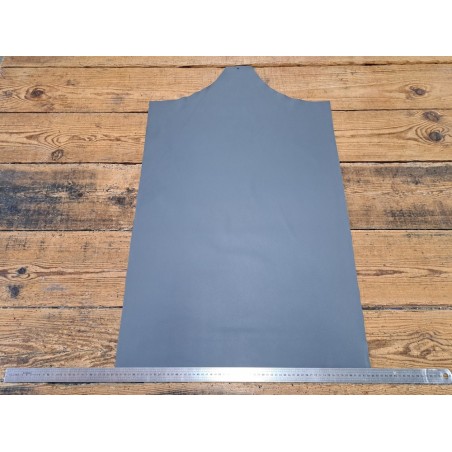 morceau unique - 82x59 - maroquinerie - cuir en stock