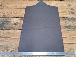 morceau unique - 82x59 - maroquinerie - cuir en stock