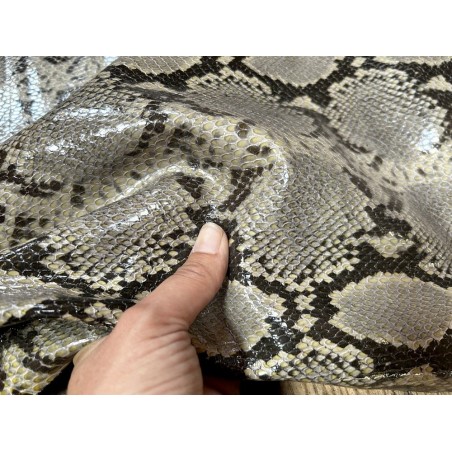 Peau de cuir de veau grain cobra - Taupe - Cuir en Stock