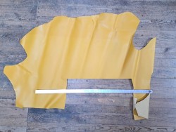Morceau de cuir de vachette grainé -Jaune- maroquinerie-Cuirenstock