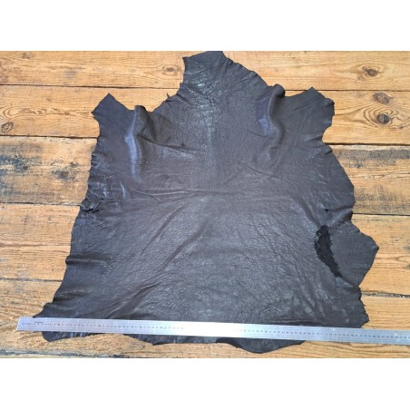 peau de cuir de mouton ciré - marron - Cuir en stock