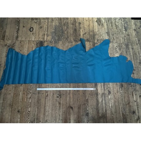 demi peau - vache - bleu paon - maroquinerie - cuir en stock