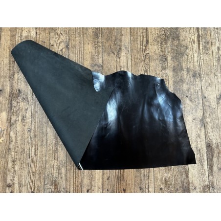 Demi-peau de cuir de veau BOX lisse - tannage ferme - noir - Cuir en stock