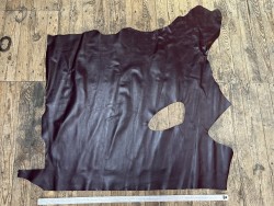 Bande de cuir de veau lisse - bordeaux - maroquinerie - Cuir en stock