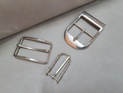 LOT de 3 boucles de ceinture - Nickelé - Bonne affaire