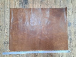 Morceau de cuir de vachette pullup ciré - Brun - C
