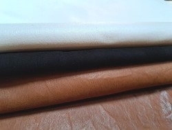 Lot de 3 peaux de cuir stretch - couleurs diverses - Cuir en Stock