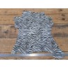 Peau de veau en poil façon zèbre noir et blanc - maroquinerie - décoration - Cuir en Stock