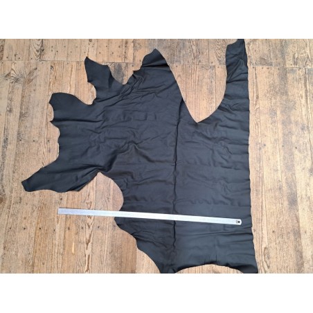 Morceau de cuir de vache grainé - Noir mat - Cuir en Stock