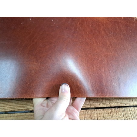 Morceau de collet tannage végétal pullup - Acajou - Cuir en Stock