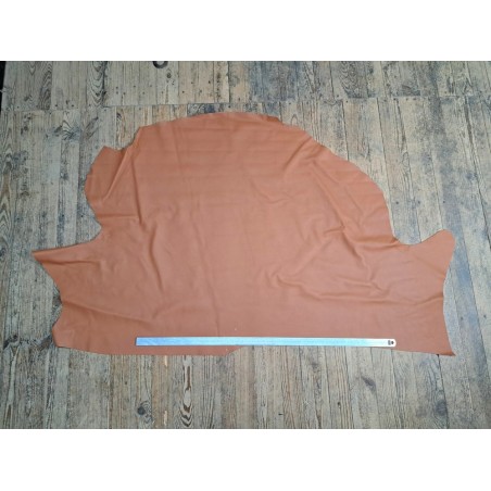 Peau de cuir de veau swift lisse - camel - maroquinerie - Cuir en stock