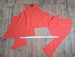 veau swift lisse - orange sanguine - maroquinerie - cuir en tsok